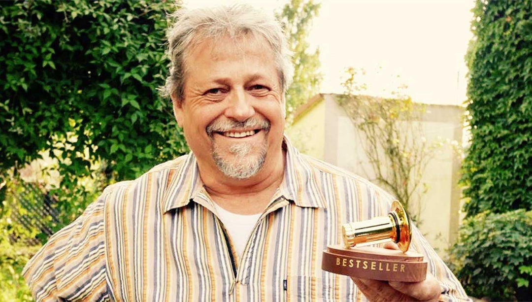 Karl-Heinz Bilz mit der goldenen Abfluss Fee